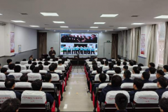 陕西航空职业技术学院特邀中国航空工业集团首席技能专家、大国工匠、全国青联副主席方文墨入校开展专题分享