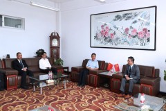马来西亚沙捞越大学代表团来咸阳师范学院访问
