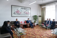 新加坡南洋管理学院、英国坎特博雷大学代表团来咸阳师范学院交流访问