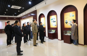 西安培华学院丨陕西省河南信阳商会来校开展考察交流活动