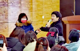 快乐成长，健康“童”行  鄠邑区第四幼儿园儿童保健知识家长讲座